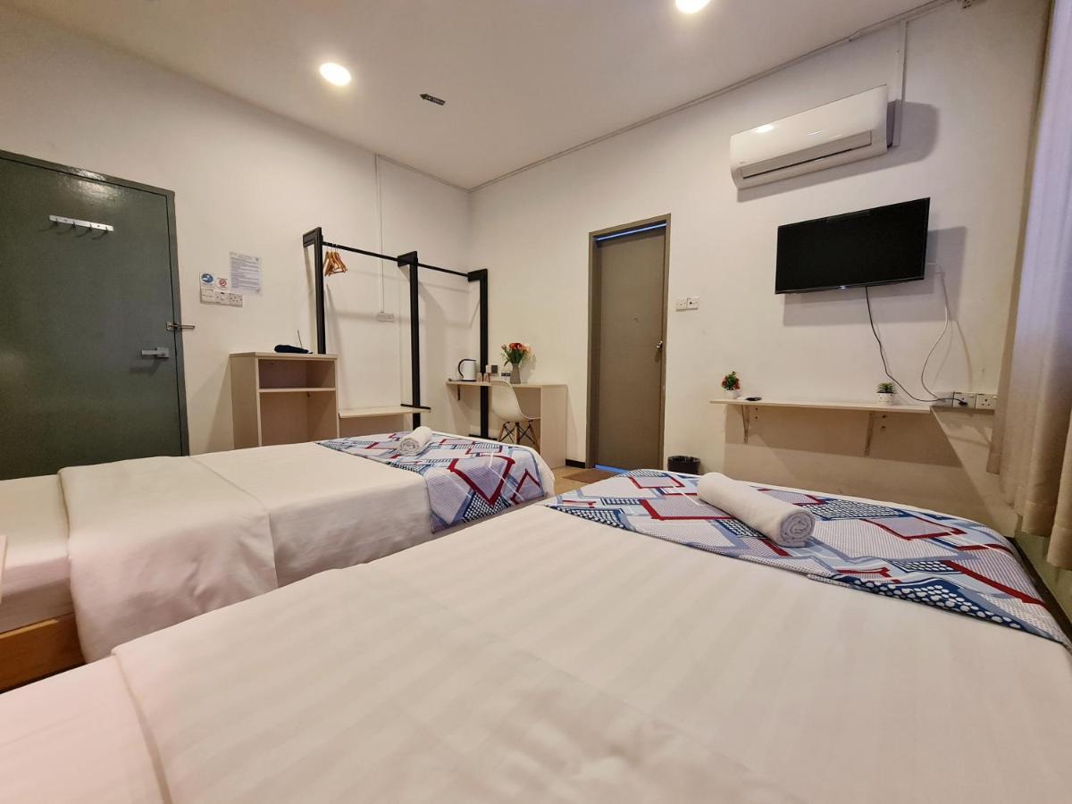 Treeline Urban Inn Кота-Кинабалу Экстерьер фото